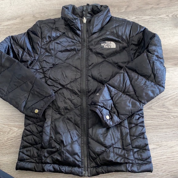 Girls The North Face Aconcagua black puffer down jacket Small 7/8 - Picture 6 of 6